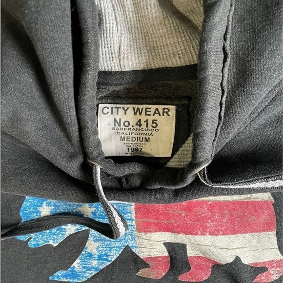 City Wear | California Sweater | Medium - Picture 4 of 6